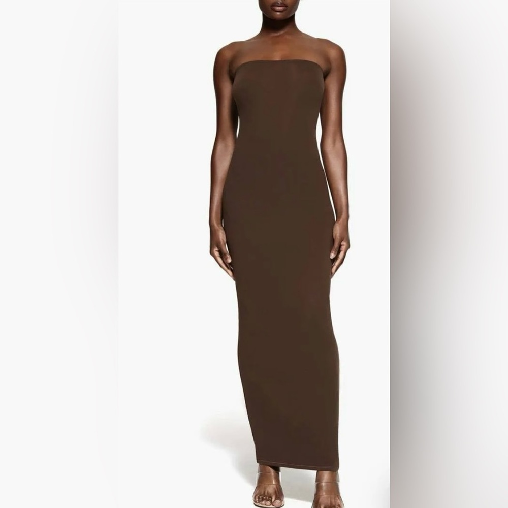 SKIMS FITS EVERYBODY TUBE DRESS-COCOA SOLD OUT!!!